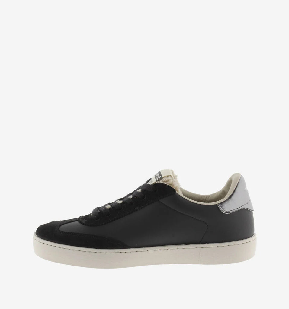 Victoria 1126185NE- Trainer