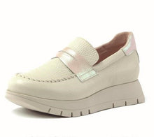 Load image into Gallery viewer, Jose Saenz Cream Sporty Wedge Loafer|2285MU
