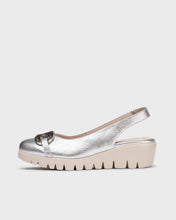 Load image into Gallery viewer, Wonders Metallic Silver Wedge Sling Back|C33331SIL
