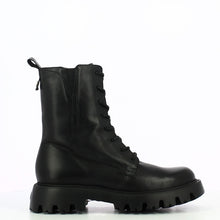 Load image into Gallery viewer, Wonders C7502NE- Military Ankle Boot
