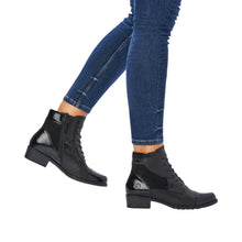 Load image into Gallery viewer, Remonte D688201B- Ankle Boot
