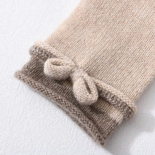 Load image into Gallery viewer, Karen Koo 100% Cashmere Gloves
