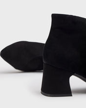 Load image into Gallery viewer, Wonders I9013SUE- Suede Ankle Boot
