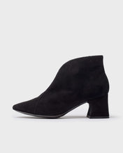 Load image into Gallery viewer, Wonders I9013SUE- Suede Ankle Boot
