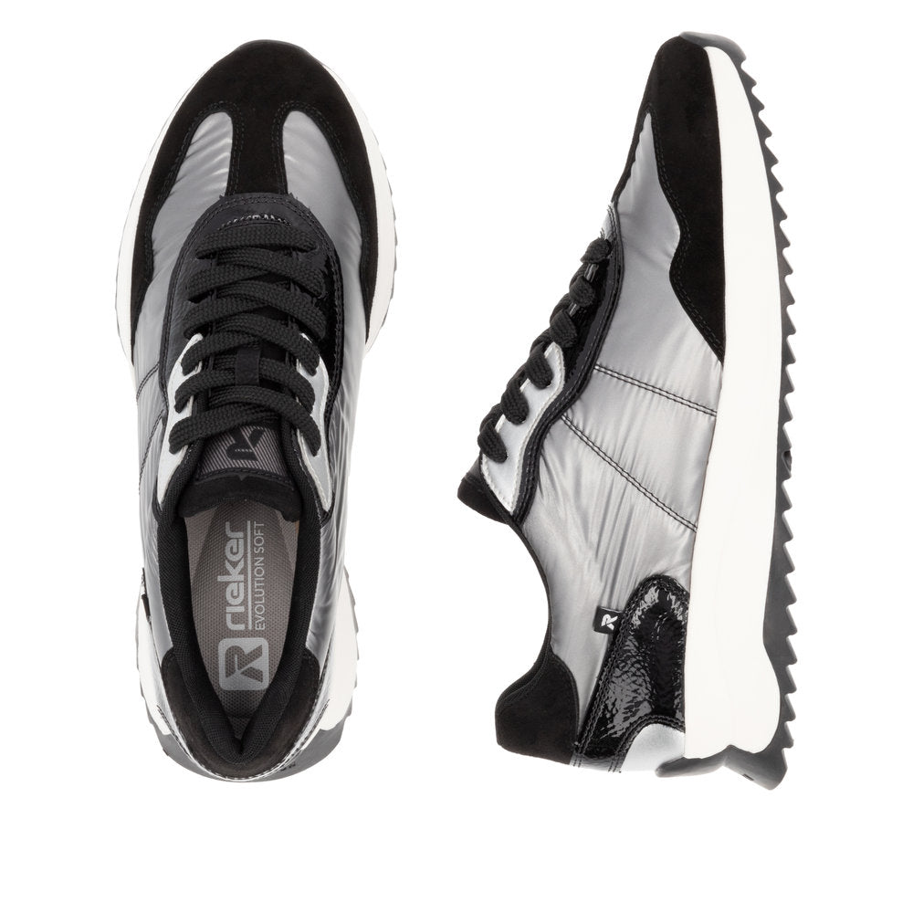 Revolution W130642- Trainer