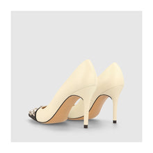 Load image into Gallery viewer, lodi nude leather court shoe
