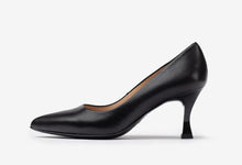 Load image into Gallery viewer, Unisa KALASOB-Court Shoe
